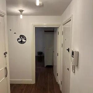 https://hoxton-street-shoreditch.cambridgehotelsuk.com